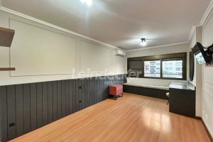 Apartamento para alugar com 118m², 3 dormitórios, 2 vagas no bairro Petrópolis em Porto Alegre - Foto 13