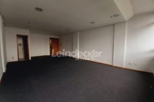 Sala para alugar com 50m², 1 vaga no bairro São Geraldo em Porto Alegre - Foto 2
