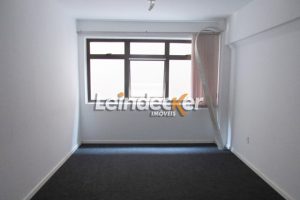 Sala para alugar com 22m² no bairro Centro em Porto Alegre - Foto 2