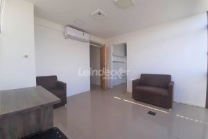 Conjunto para alugar com 74m² no bairro Bom Fim em Porto Alegre - Foto 13