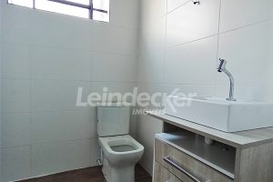 Casa Comercial para alugar com 155m², 6 dormitórios, 3 vagas no bairro Auxiliadora em Porto Alegre - Foto 8