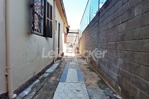 Casa Comercial para alugar com 155m², 6 dormitórios, 3 vagas no bairro Auxiliadora em Porto Alegre - Foto 17