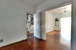 Casa Comercial para alugar com 350m², 4 dormitórios, 4 vagas no bairro Auxiliadora em Porto Alegre - Foto 3