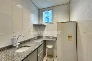 Sala para alugar com 81m², 2 vagas no bairro Menino Deus em Porto Alegre - Foto 8