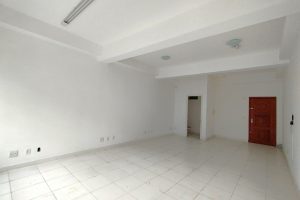 Sala para alugar com 40m² no bairro Centro em Porto Alegre - Foto 2