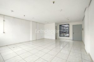 Sala para alugar com 45m² no bairro Centro em Porto Alegre - Foto 2