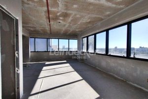 Sala para alugar com 47m², 1 vaga no bairro Floresta em Porto Alegre - Foto 1