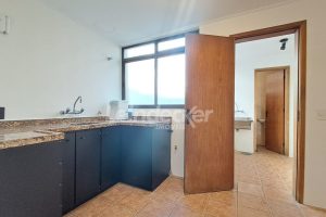Apartamento para alugar com 80m², 3 dormitórios, 1 vaga no bairro Petrópolis em Porto Alegre - Foto 13
