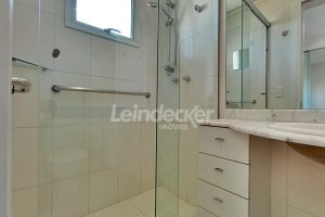 Apartamento para alugar com 71m², 2 dormitórios, 2 vagas no bairro Higienópolis em Porto Alegre - Foto 16