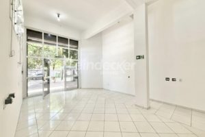 Loja para alugar com 55m² no bairro Santa Cecilia em Porto Alegre - Foto 2