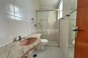 Apartamento para alugar com 128m², 3 dormitórios, 1 vaga no bairro Santa Cecilia em Porto Alegre - Foto 15