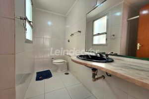 Apartamento para alugar com 128m², 3 dormitórios, 1 vaga no bairro Santa Cecilia em Porto Alegre - Foto 18