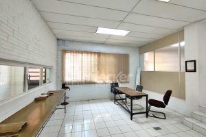 Depósito para alugar com 1.300m², 2 vagas no bairro Floresta em Porto Alegre - Foto 3