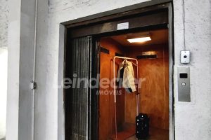 Depósito para alugar com 1.300m², 2 vagas no bairro Floresta em Porto Alegre - Foto 12