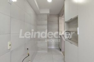 Apartamento para alugar com 70m², 3 dormitórios, 1 vaga no bairro Sarandi em Porto Alegre - Foto 7