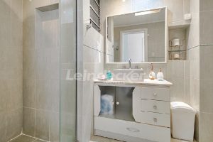 Apartamento para alugar com 104m², 3 dormitórios, 2 vagas no bairro Petrópolis em Porto Alegre - Foto 28