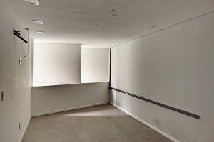 Sala para alugar com 122m², 1 vaga no bairro Centro em Porto Alegre - Foto 2