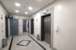 Sala para alugar com 122m², 1 vaga no bairro Centro em Porto Alegre - Foto 14