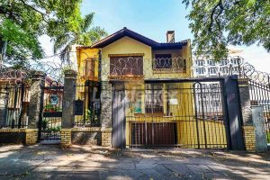 Casa Comercial para alugar com 430m², 5 dormitórios, 6 vagas no bairro Menino Deus em Porto Alegre - Foto 37