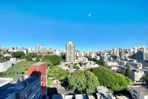 Apartamento para alugar com 86m², 2 dormitórios, 2 vagas no bairro Petrópolis em Porto Alegre - Foto 7