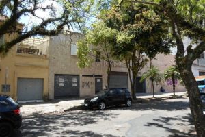 Prédio Comercial à venda no bairro Floresta em Porto Alegre - Foto 4