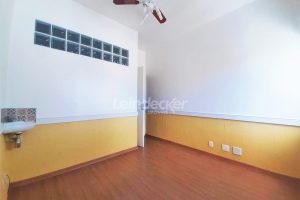 Salas/Conjuntos à venda com 30m² no bairro Petrópolis em Porto Alegre - Foto 2