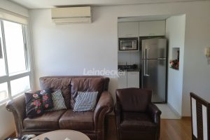 Apartamento à venda com 54m², 2 dormitórios, 1 suíte, 1 vaga no bairro Tristeza em Porto Alegre - Foto 44