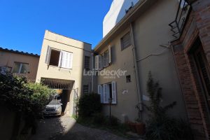 Casa à venda com 286m², 3 dormitórios, 1 suíte, 6 vagas no bairro Auxiliadora em Porto Alegre - Foto 33