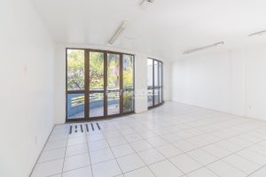 Prédio Comercial à venda com 572m², 5 vagas no bairro Auxiliadora em Porto Alegre - Foto 5