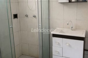 Apartamento à venda com 83m², 2 dormitórios no bairro Auxiliadora em Porto Alegre - Foto 12