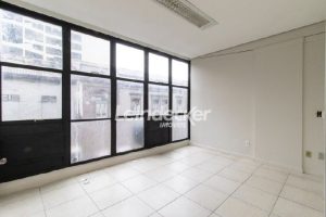 Salas/Conjuntos à venda com 70m², 1 vaga no bairro Centro em Porto Alegre - Foto 12