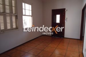 Casa à venda com 208m², 3 dormitórios, 1 suíte, 2 vagas no bairro Petrópolis em Porto Alegre - Foto 6
