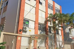 Apartamento à venda com 97m², 3 dormitórios no bairro Petrópolis em Porto Alegre - Foto 2