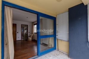 Apartamento à venda com 102m², 3 dormitórios, 1 suíte, 1 vaga no bairro Chácara das Pedras em Porto Alegre - Foto 8