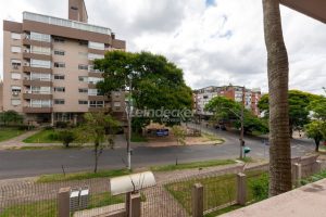 Apartamento à venda com 102m², 3 dormitórios, 1 suíte, 1 vaga no bairro Chácara das Pedras em Porto Alegre - Foto 21