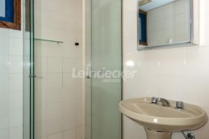 Apartamento à venda com 102m², 3 dormitórios, 1 suíte, 1 vaga no bairro Chácara das Pedras em Porto Alegre - Foto 22