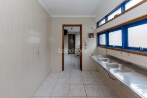 Apartamento à venda com 102m², 3 dormitórios, 1 suíte, 1 vaga no bairro Chácara das Pedras em Porto Alegre - Foto 13