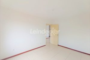 Apartamento à venda com 75m², 2 dormitórios, 1 vaga no bairro Tristeza em Porto Alegre - Foto 9