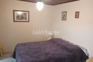 Casa à venda com 138m², 3 dormitórios, 1 suíte, 1 vaga no bairro Jardim Carvalho em Porto Alegre - Foto 13
