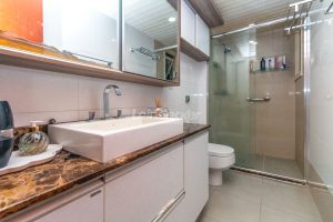 Apartamento à venda com 117m², 3 dormitórios, 1 suíte, 1 vaga no bairro Menino Deus em Porto Alegre - Foto 12