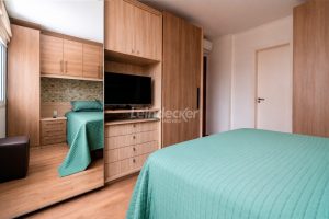 Apartamento à venda com 117m², 3 dormitórios, 1 suíte, 1 vaga no bairro Menino Deus em Porto Alegre - Foto 20