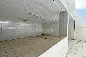 Pavilhão à venda com 330m², 6 vagas no bairro Jardim Botânico em Porto Alegre - Foto 9