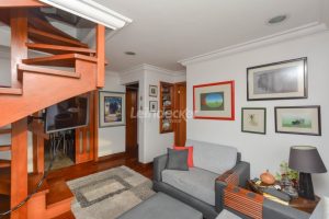 Cobertura à venda com 222m², 4 dormitórios, 1 suíte, 4 vagas no bairro Mont Serrat em Porto Alegre - Foto 4