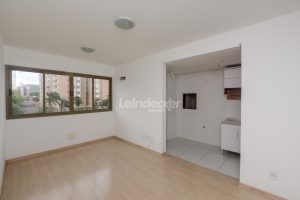 Apartamento à venda com 56m², 2 dormitórios, 1 suíte, 1 vaga no bairro Partenon em Porto Alegre - Foto 1