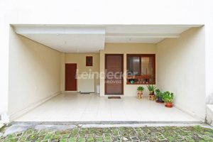 Casa em Condomínio à venda com 133m², 3 dormitórios, 1 suíte, 2 vagas no bairro Tristeza em Porto Alegre - Foto 26