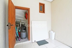 Casa em Condomínio à venda com 133m², 3 dormitórios, 1 suíte, 2 vagas no bairro Tristeza em Porto Alegre - Foto 27