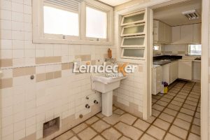 Cobertura à venda com 302m², 4 dormitórios, 1 suíte, 3 vagas no bairro Menino Deus em Porto Alegre - Foto 19
