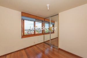 Cobertura à venda com 302m², 4 dormitórios, 1 suíte, 3 vagas no bairro Menino Deus em Porto Alegre - Foto 12