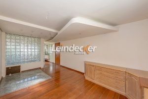 Cobertura à venda com 302m², 4 dormitórios, 1 suíte, 3 vagas no bairro Menino Deus em Porto Alegre - Foto 9