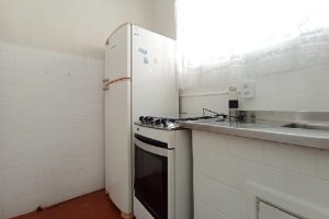 Apartamento à venda com 46m², 2 dormitórios no bairro Menino Deus em Porto Alegre - Foto 3